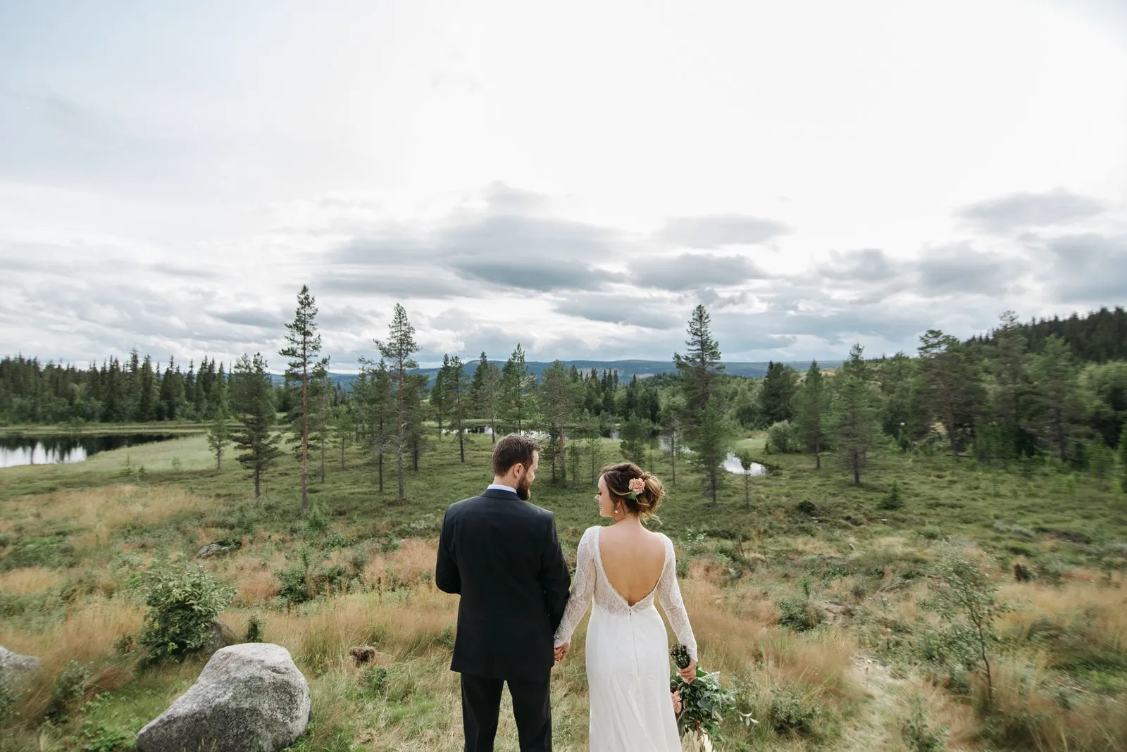 What to Ask Before Booking a Wedding Venue
